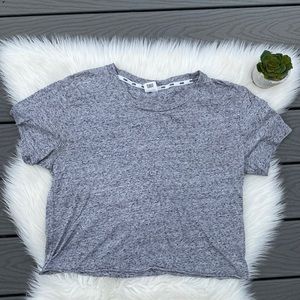 Victoria’s Secret PINK grey cropped tee